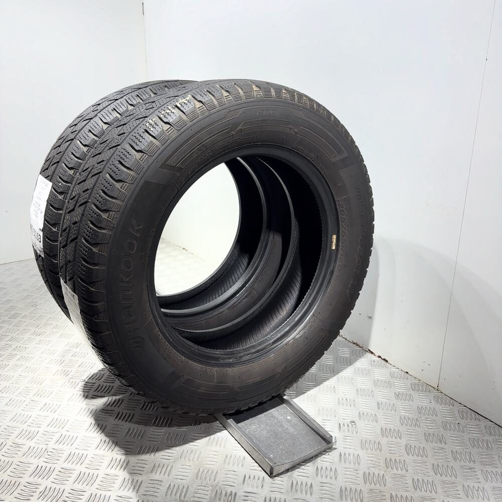 Gomme Usate 205 65 R16C 107/105T Hankook Winter I*Cept LV Invernali - immagine 6