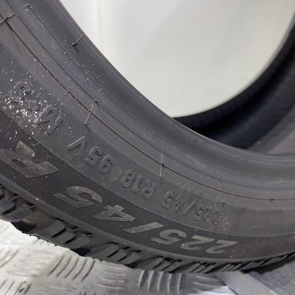 Gomma Usata 225 45 R18 95V XL Pirelli Cinturato Winter 2 Invernale - immagine 7