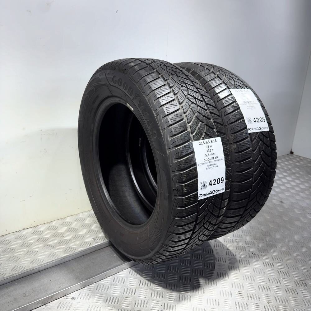 Gomme Usate 215 65 R16 98H Goodyear Ultragrip Performance+ 79% Invernali - immagine 7
