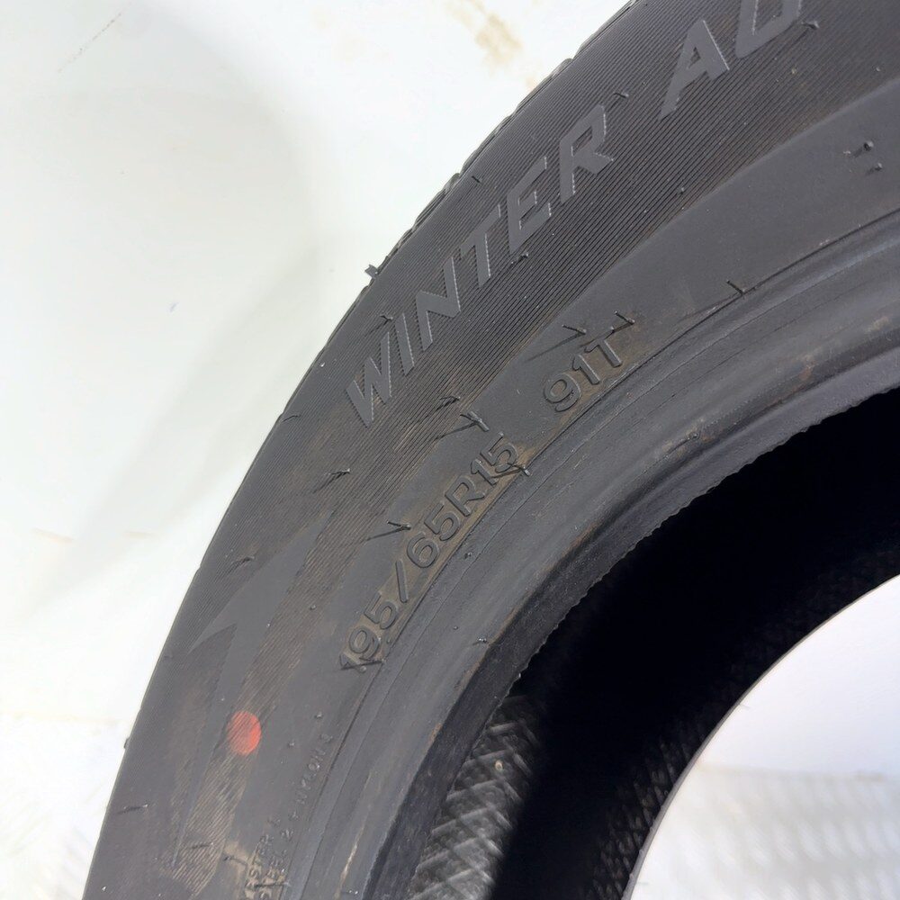 Gomma Usata 195 65 R15 91T Nankang Winter Activa SV-3 79% Invernale - immagine 7