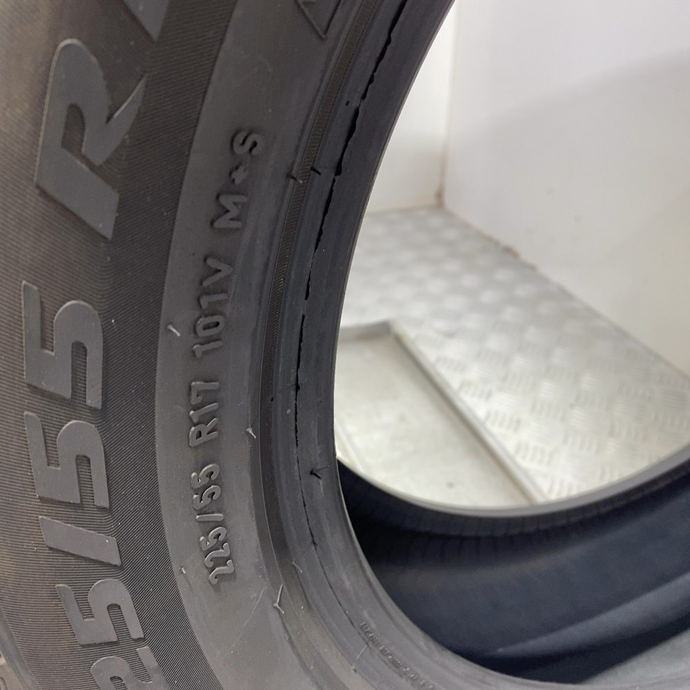 Gomma Usata 225 55 R17 101V XL Pirelli Sottozero 3 Invernale - immagine 8
