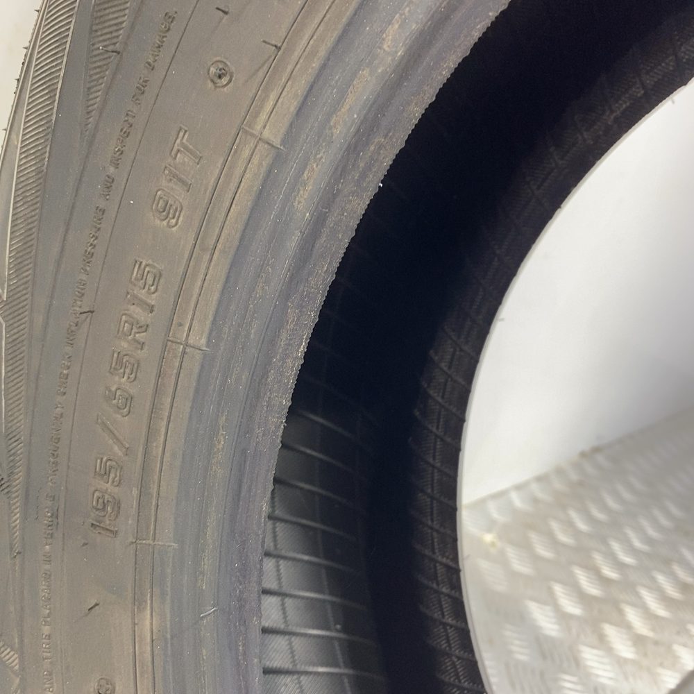 Gomma Usata 195 65 R15 91T Falken Eurowinter HS01 93% Invernale - immagine 8