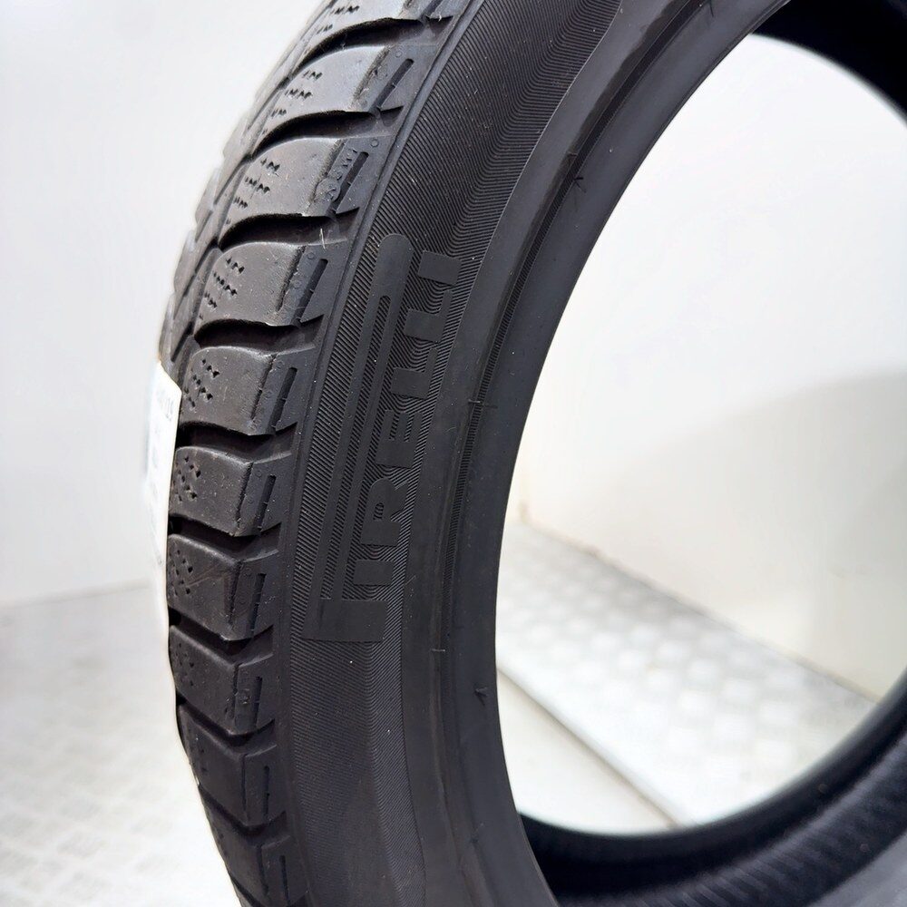 Gomma Usata 245 40 R19 94V Pirelli Winter Sottozero 3 Invernale - immagine 8
