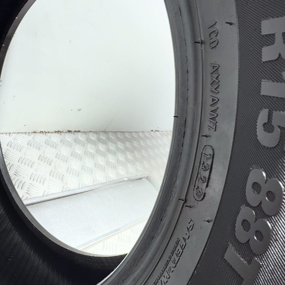 Gomma Usata 195 60 R15 88T Kumho Wintercraft WP52 93% Invernale - immagine 8