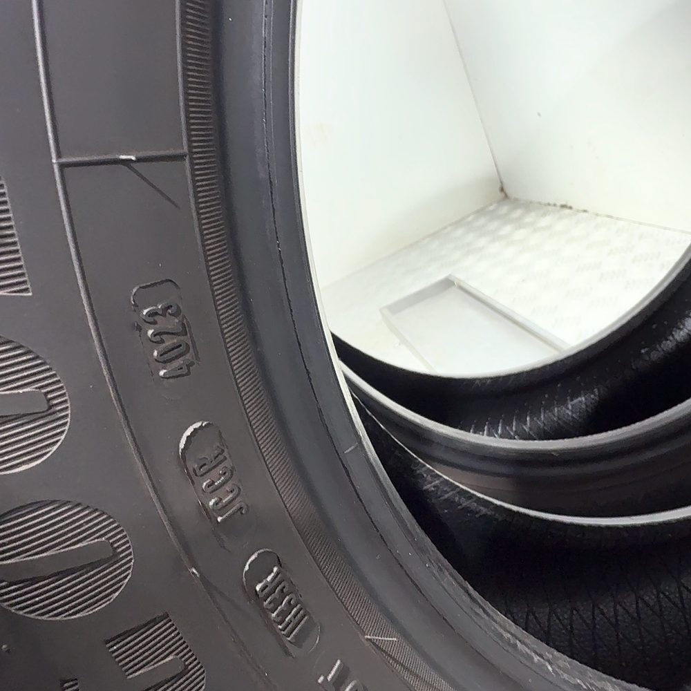 Gomme Usate 215 55 R17 94V Good Year Efficient Grip Performance Estive - immagine 8