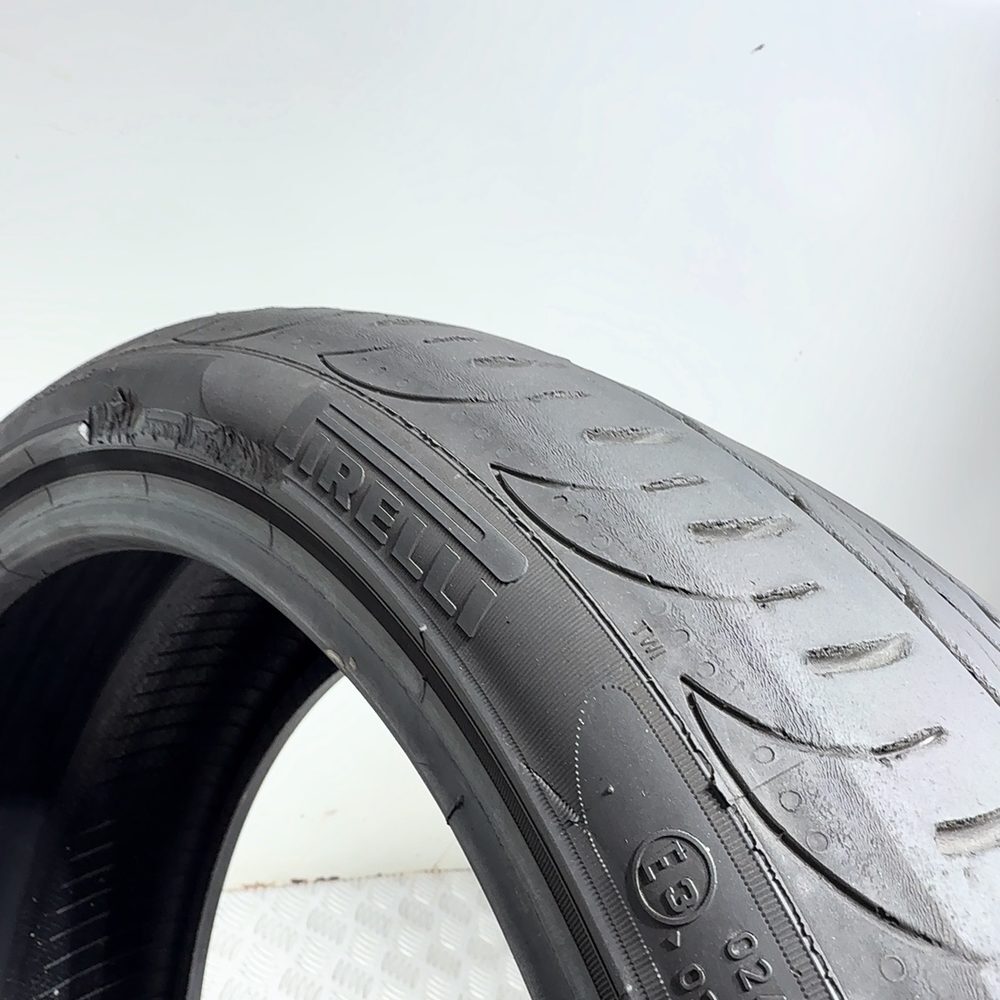Gomma Usata 225 40 ZR18 92Y XL Pirelli P Zero Nero GT 86% Estivo - immagine 9