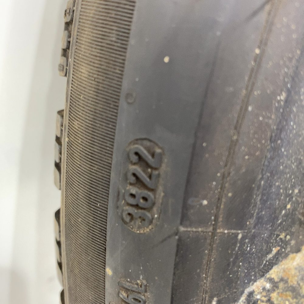 Gomma Usata 225 45 R18 95V XL Pirelli Cinturato Winter 2 Invernale - immagine 9