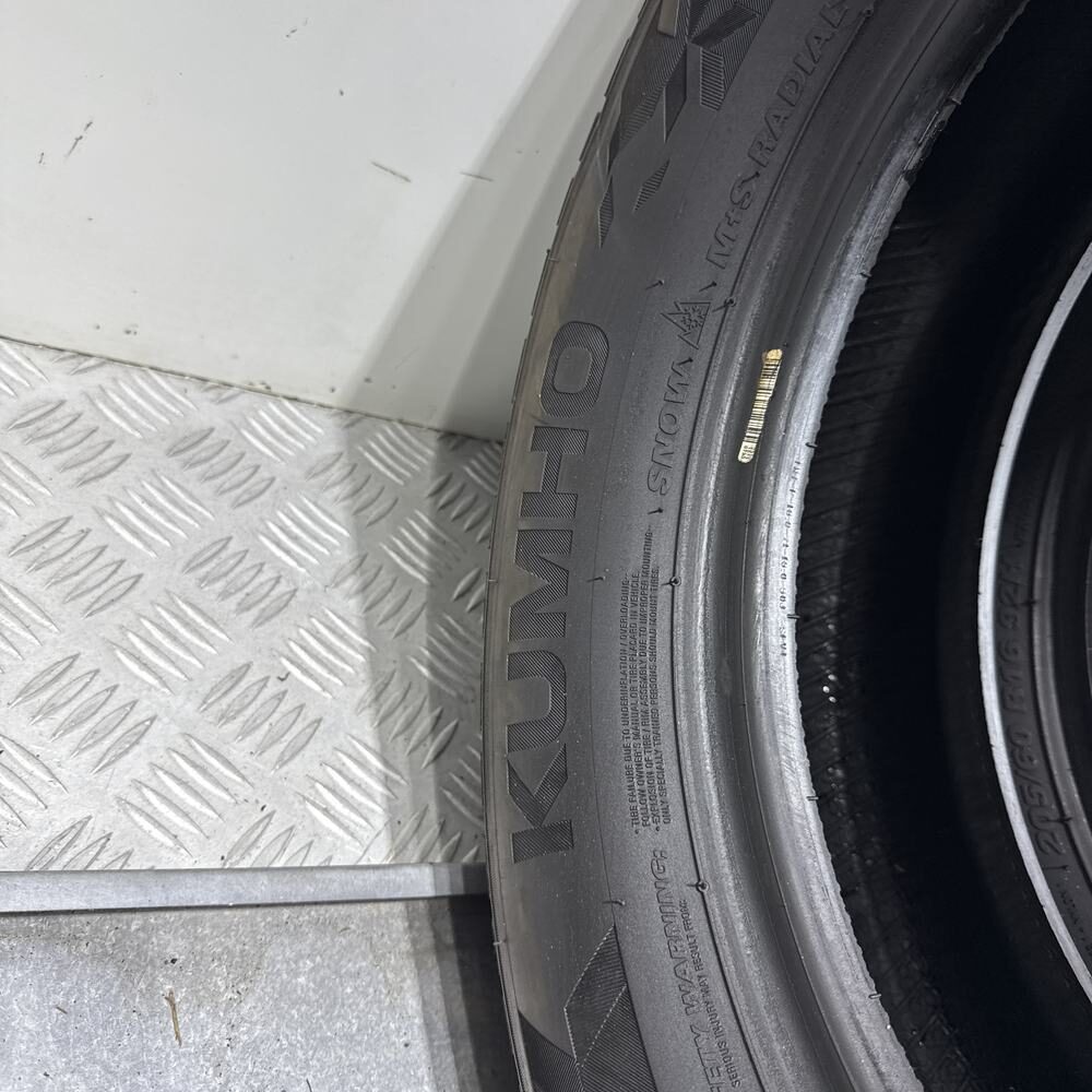 Gomme Usate 205 60 R16 92H Kumho Wintercraft WP52+ 98% Invernali - immagine 9