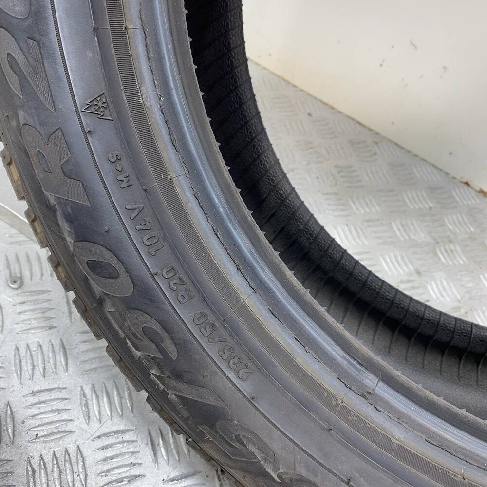 Gomma Usata 235 50 R20 104V XL Pirelli Scorpion Winter TM Invernale - immagine 9