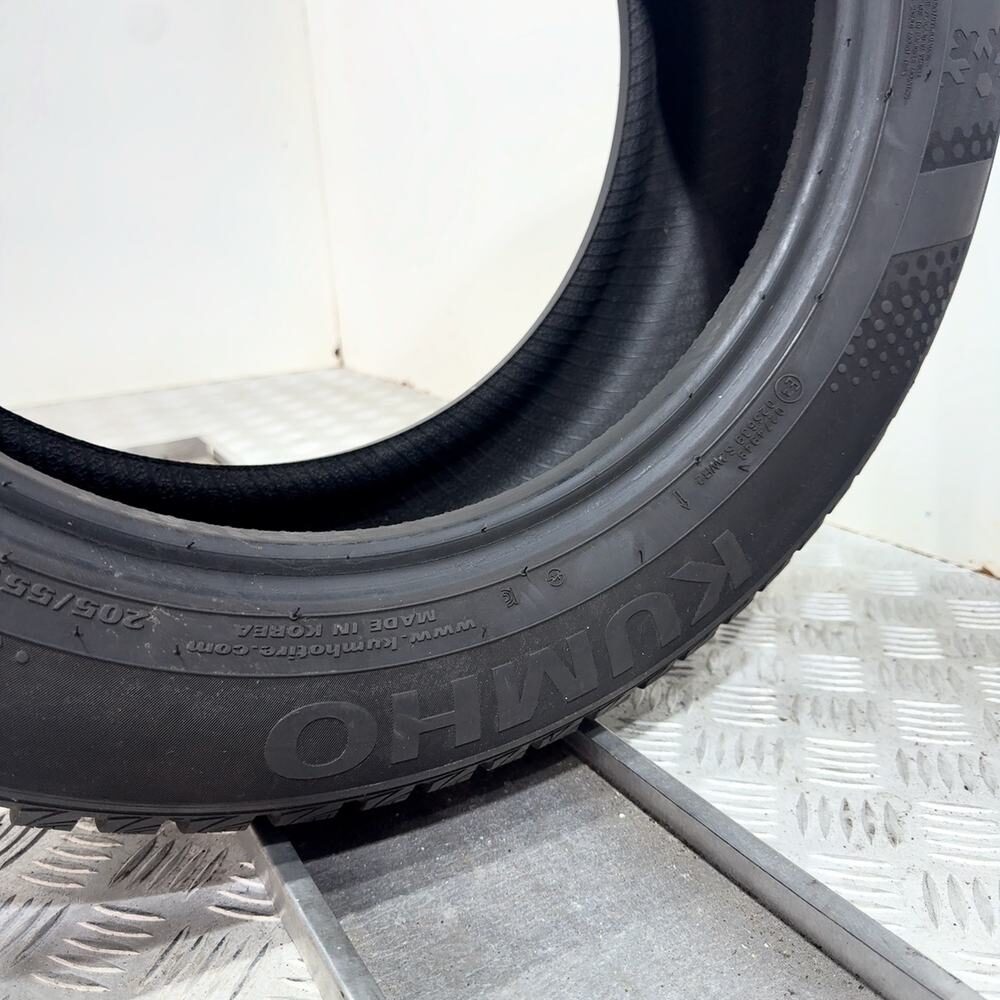 Gomma Usata 205 55 R16 91T Kumho Wintercraft WP51 Invernale - immagine 9