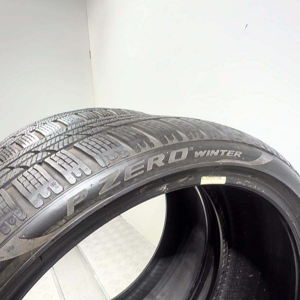 Gomme Usate 245 35 R20 91V Pirelli P Zero Winter 98% Invernali - immagine 9
