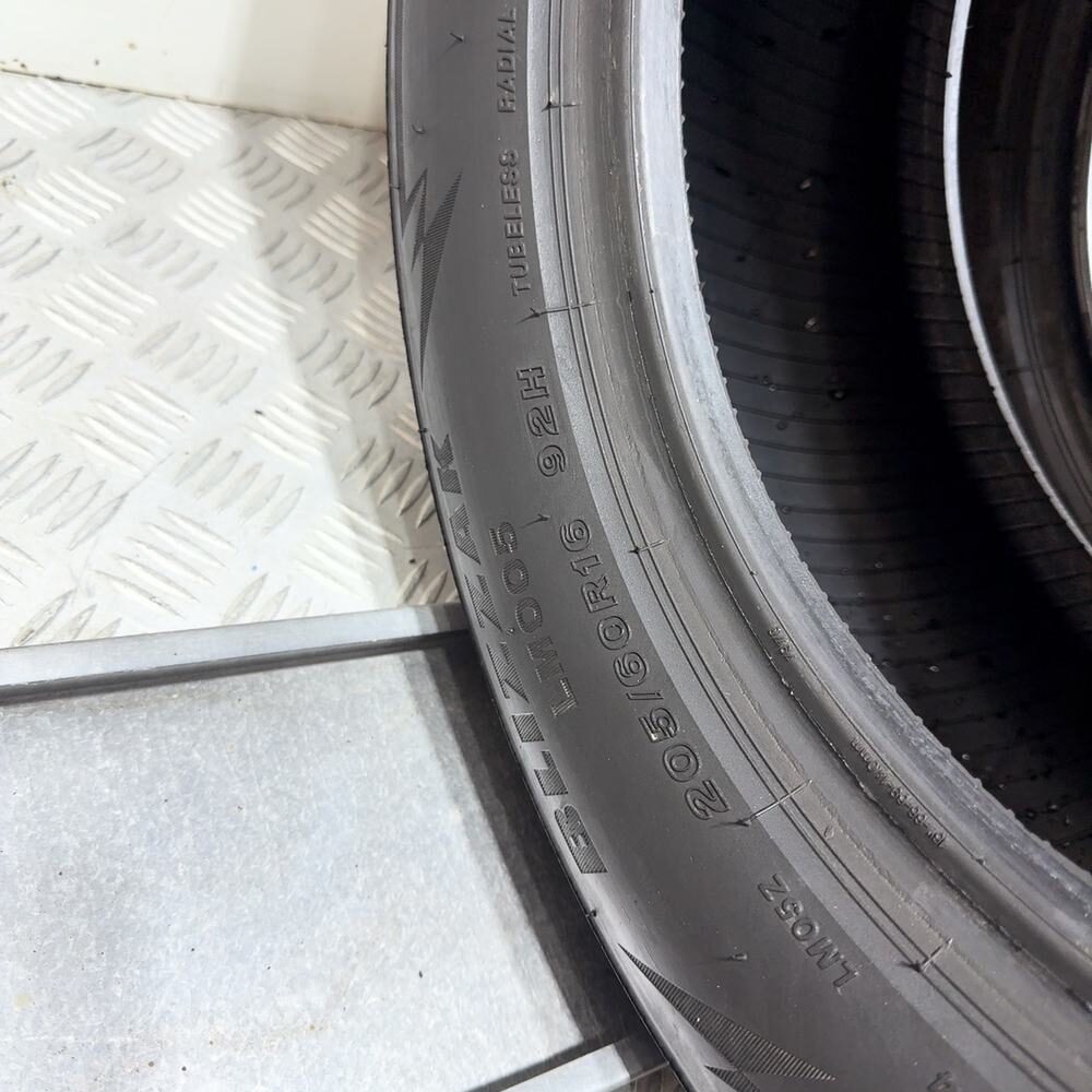 Gomme Usate 205 60 R16 92H Bridgestone Blizzak LM005 Invernali - immagine 9