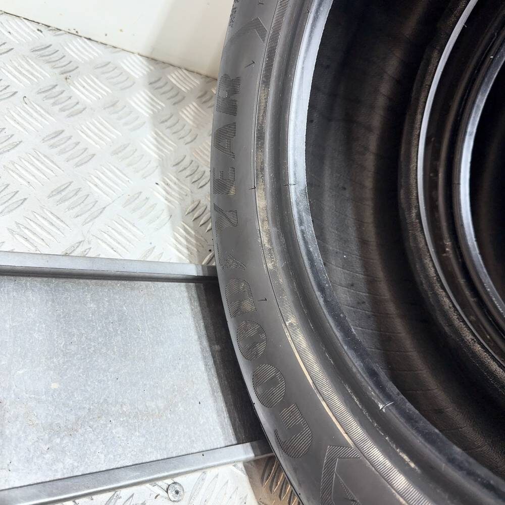 Gomme Usate 195 55 R16 87H Goodyear Ultragrip Performance Invernali - immagine 9