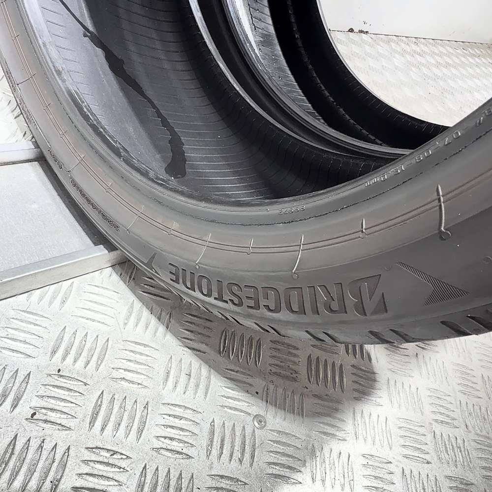 Gomme Usate 225 40 R19 93Y XL Bridgestone Potenza Sport Estive - immagine 9