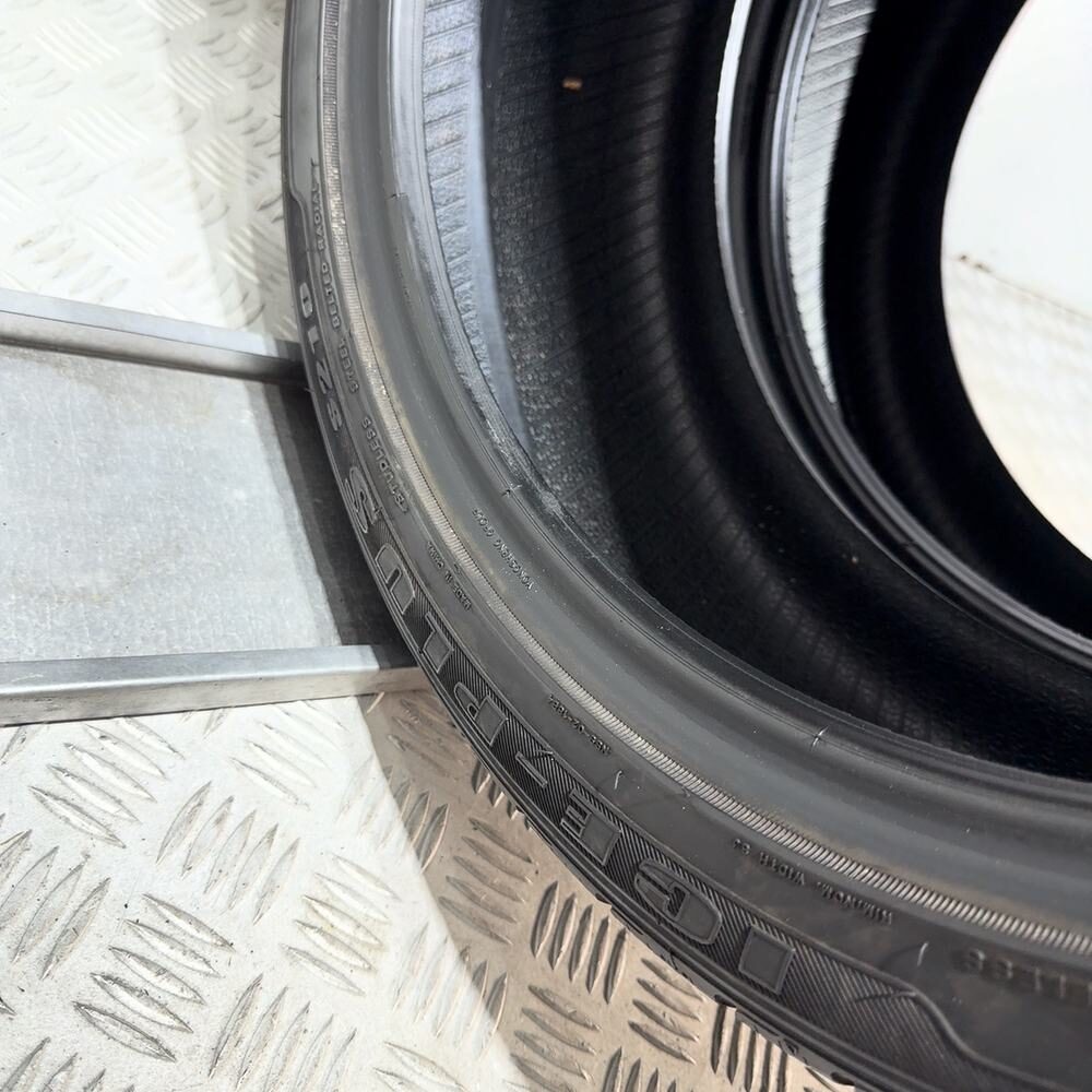 Gomme Usate 225 40 R19 93V XL Imperial Ice-Plus S210 Invernali - immagine 10
