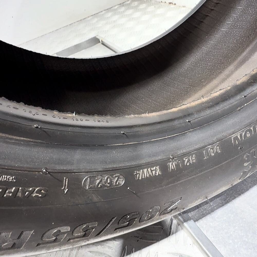 Gomma Usata 205 55 R16 91T Kumho Wintercraft WP51 98% Invernale - immagine 10