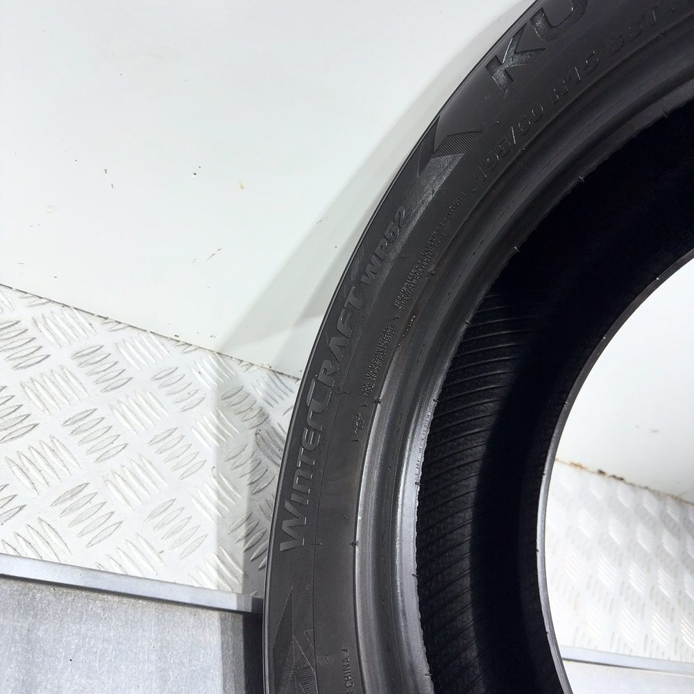 Gomma Usata 195 60 R15 88T Kumho Wintercraft WP52 93% Invernale - immagine 10