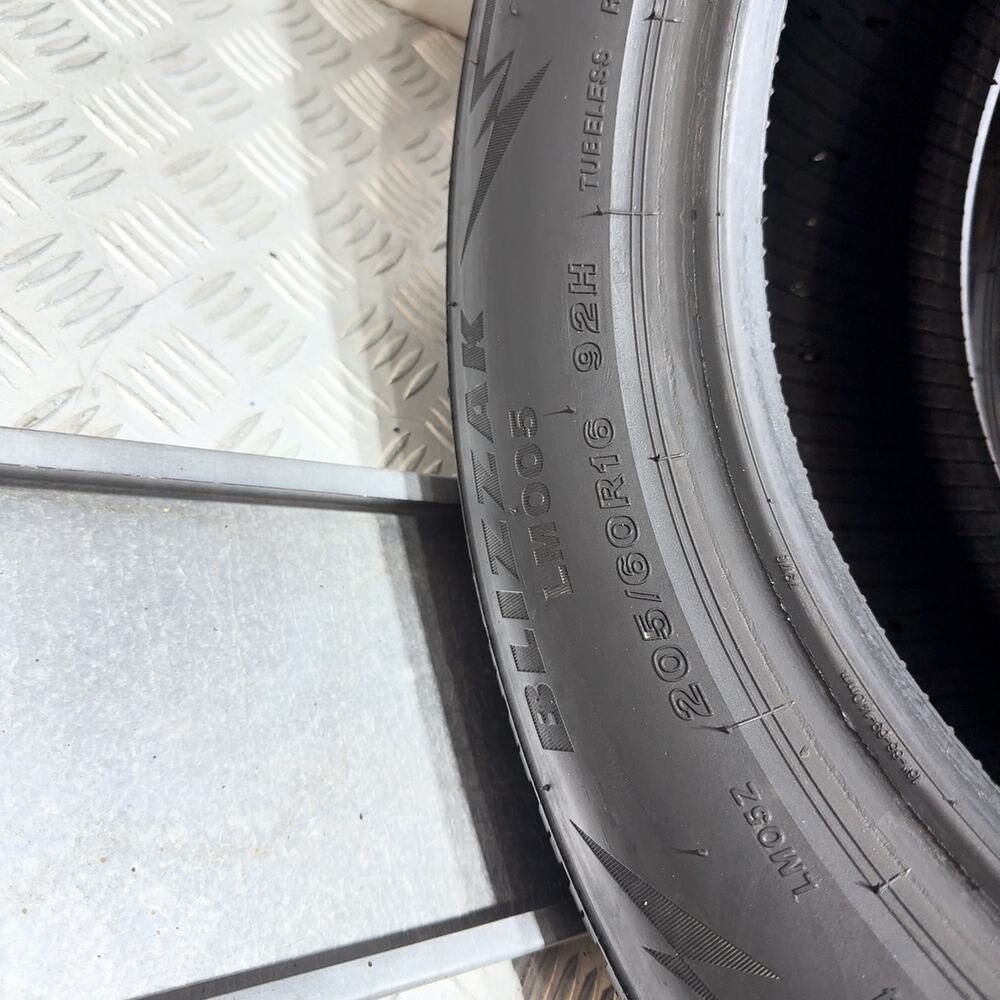 Gomme Usate 205 60 R16 92H Bridgestone Blizzak LM005 Invernali - immagine 10