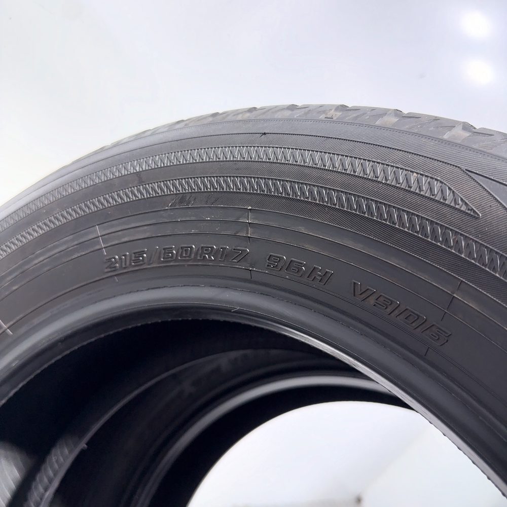 Gomme Usate 215 60 R17 96H Yokohama Bluearth Winter V906 71% Invernali - immagine 10