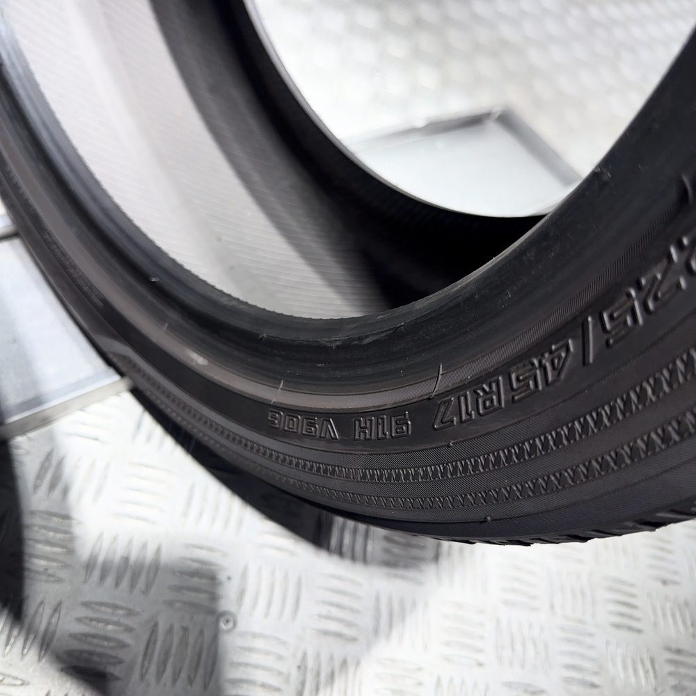 Gomme Usate 225 45 R17 91H Yokohama Bluearth*Winter V906 71% Invernali - immagine 10