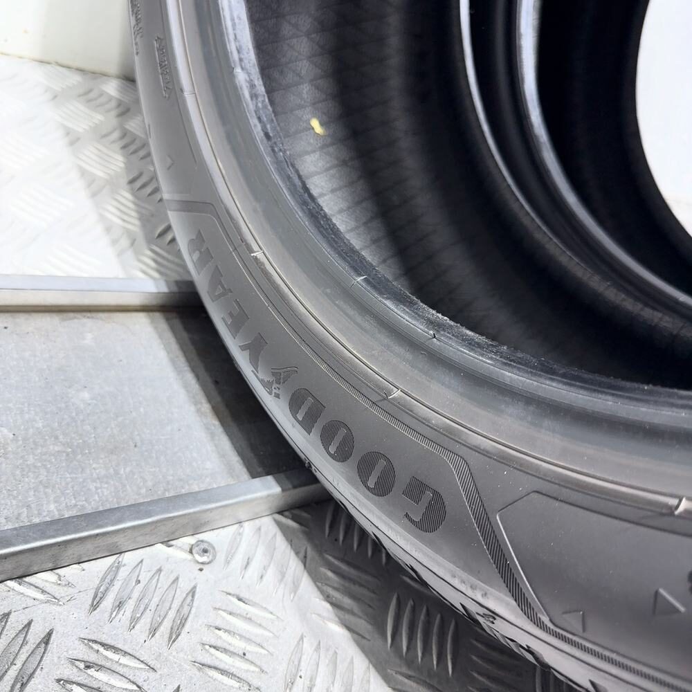 Gomme Usate 255 45 R19 104V XL Goodyear Ultragrip Performance 3 77% Invernali - immagine 10