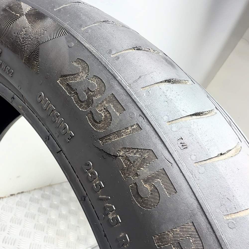 Gomma Usata 235 45 R19 99V XL Continental Premiumcontact 6 Estivo - immagine 10