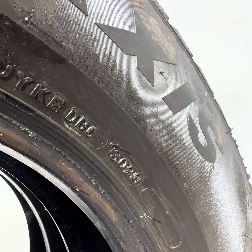 Gomme Usate 205 80 R16 104T Maxxis Victrasnow SUV Invernali - immagine 11