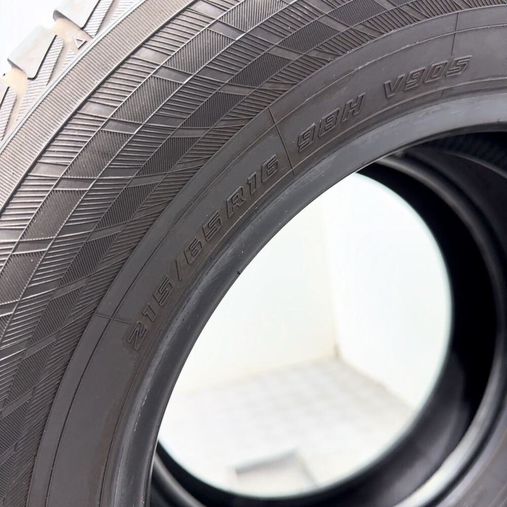 Gomme Usate 215 65 R16 98H Yokohama Bluearth Winter V905 81% Invernali - immagine 11