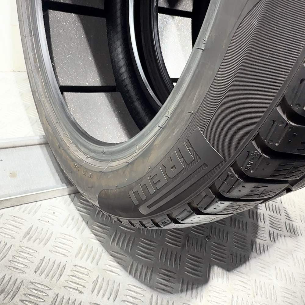 Gomme Usate 255 45 R19 104W XL Pirelli Winter Sottozero 3 Invernali - immagine 11