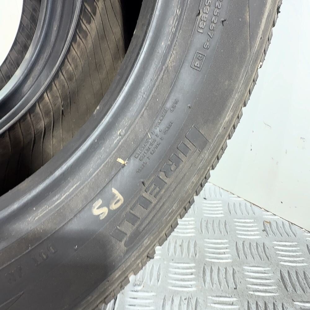 Gomme Usate 215 65 R16 98T Pirelli Scorpion Ice & Snow 84% Invernali - immagine 11