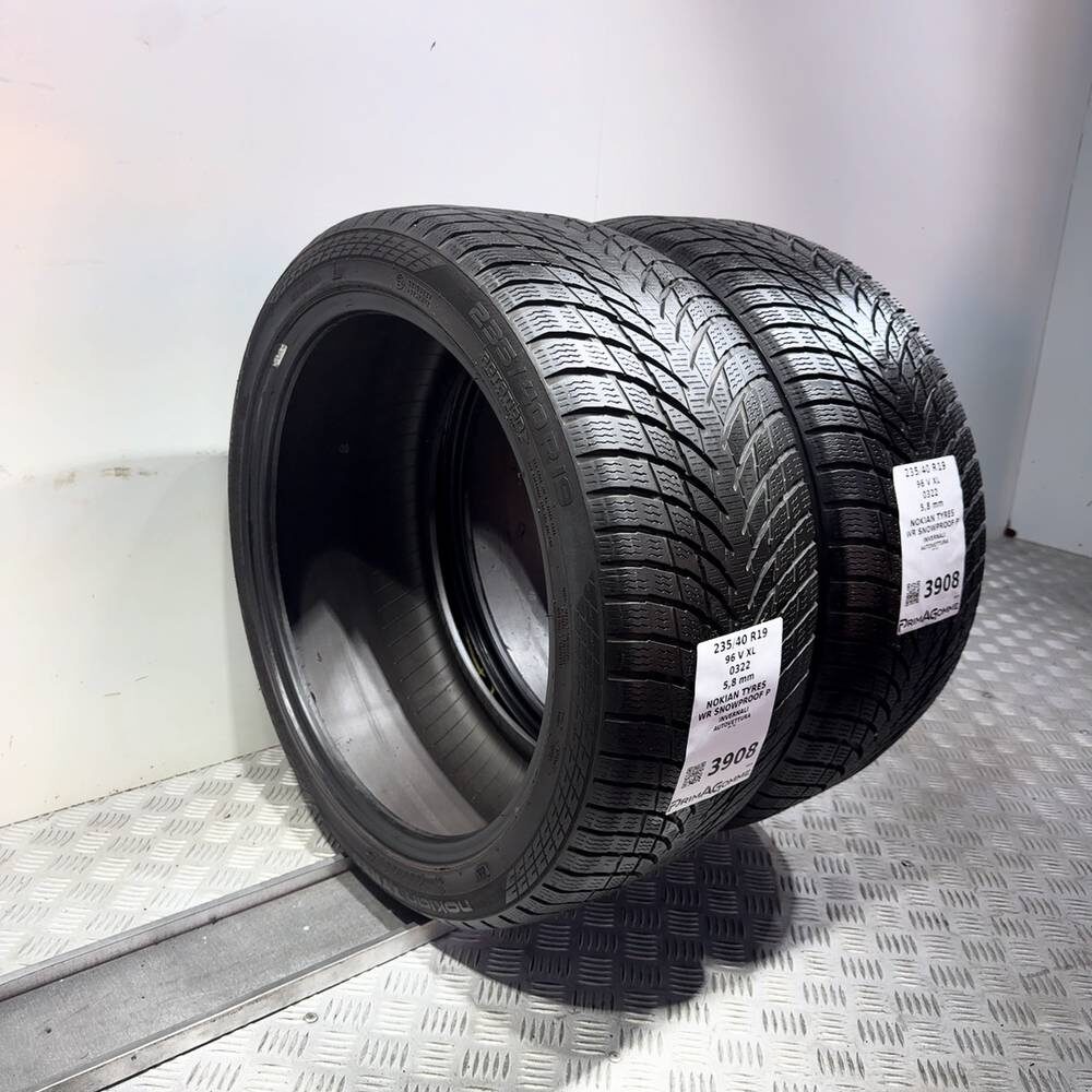 Gomme Usate 235 40 R19 96V XL Nokian Tyres WR Snowproof P 83% Invernali - immagine 13