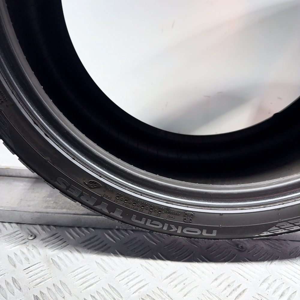 Gomme Usate 235 40 R19 96V XL Nokian Tyres WR Snowproof P 83% Invernali - immagine 17