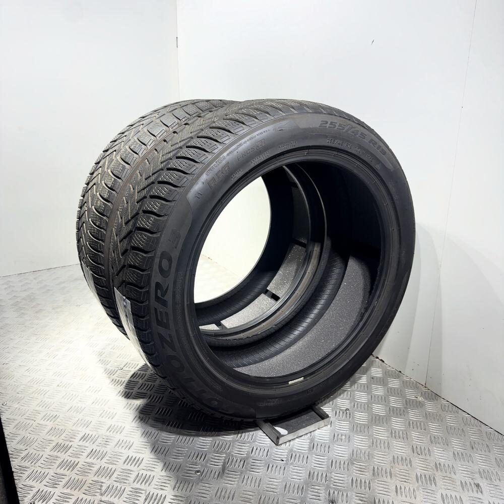 Gomme Usate 255 45 R19 104W XL Pirelli Winter Sottozero 3 74% Invernali - immagine 12