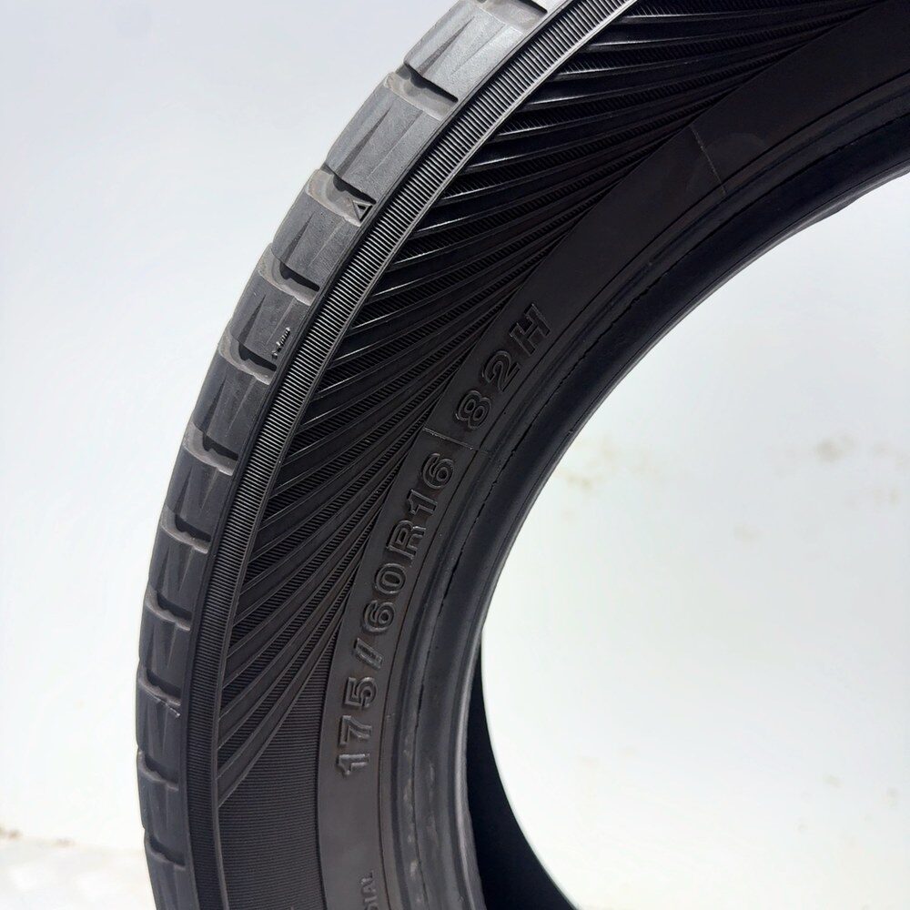 Gomme Usate 175 60 R16 82H Yokohama W.Drive 81% Invernali - immagine 10